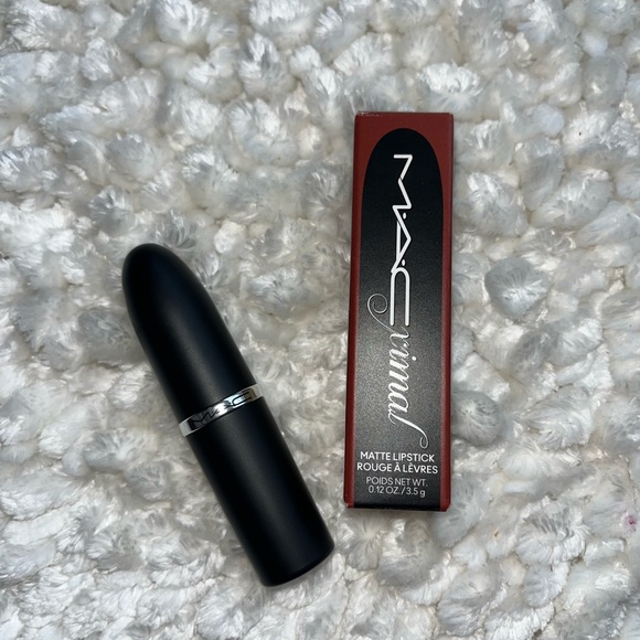 MAC Cosmetics Matte Lipstick - Rich Brown - Picture 3 of 6